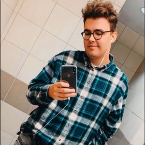 Meet your Posher, Cameron